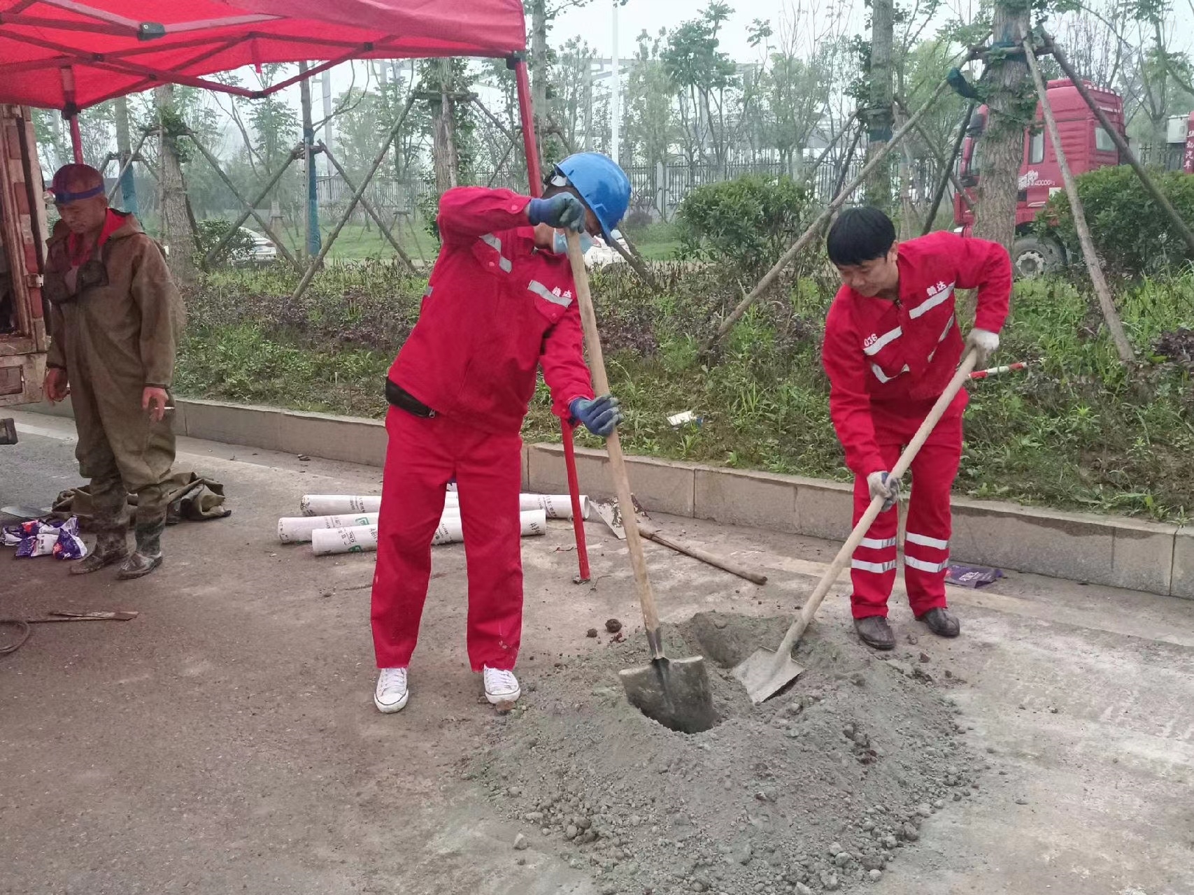 广华办事处管道疏通哪家好】及时进行市政管道清淤